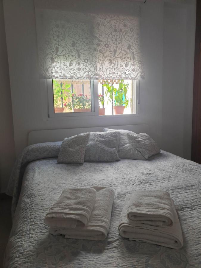 Apto. Planta Baja Y Cochera Barrio San Basilio 科爾多瓦 外观 照片